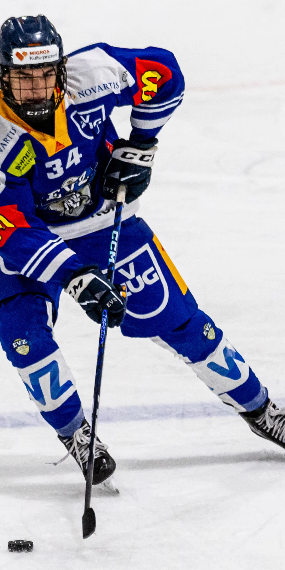hockey-player